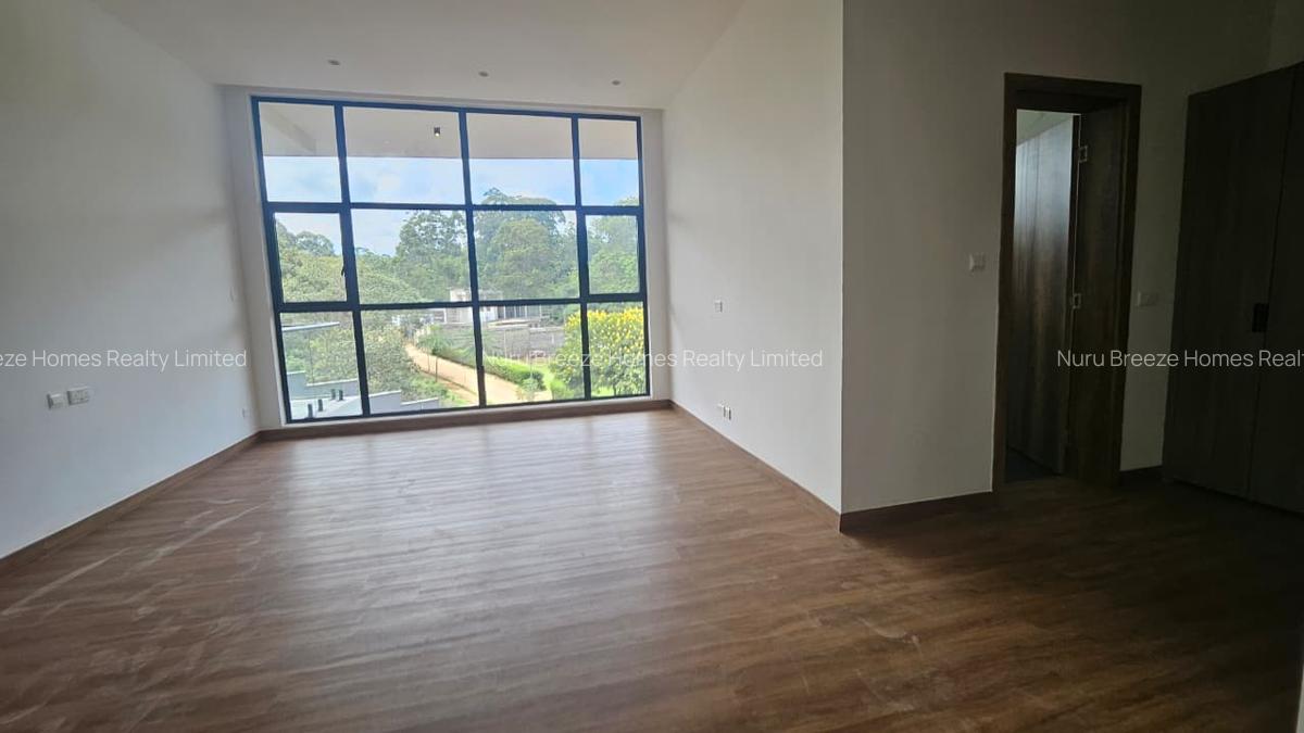 5 Bed House with En Suite in Nyari - 14