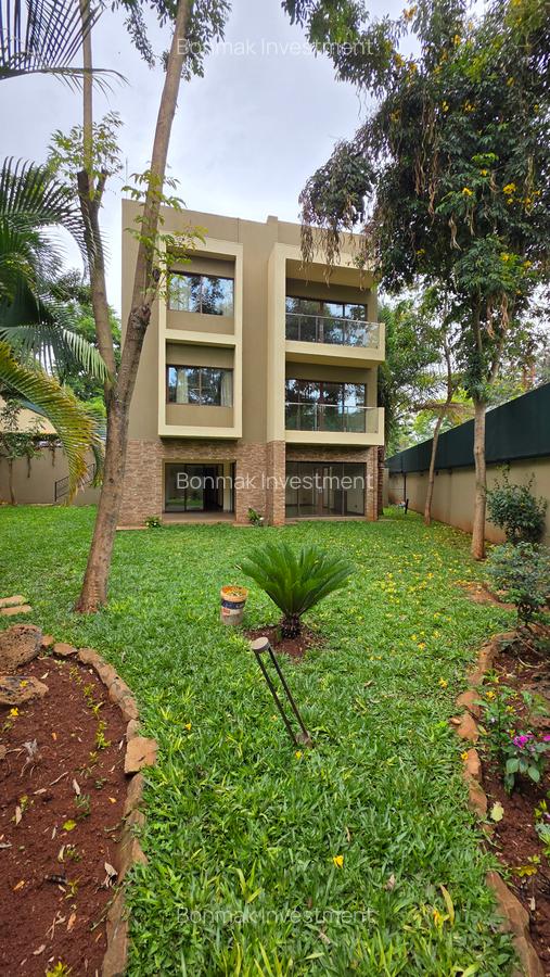 5 Bed Townhouse with En Suite at Convent Drive - 3