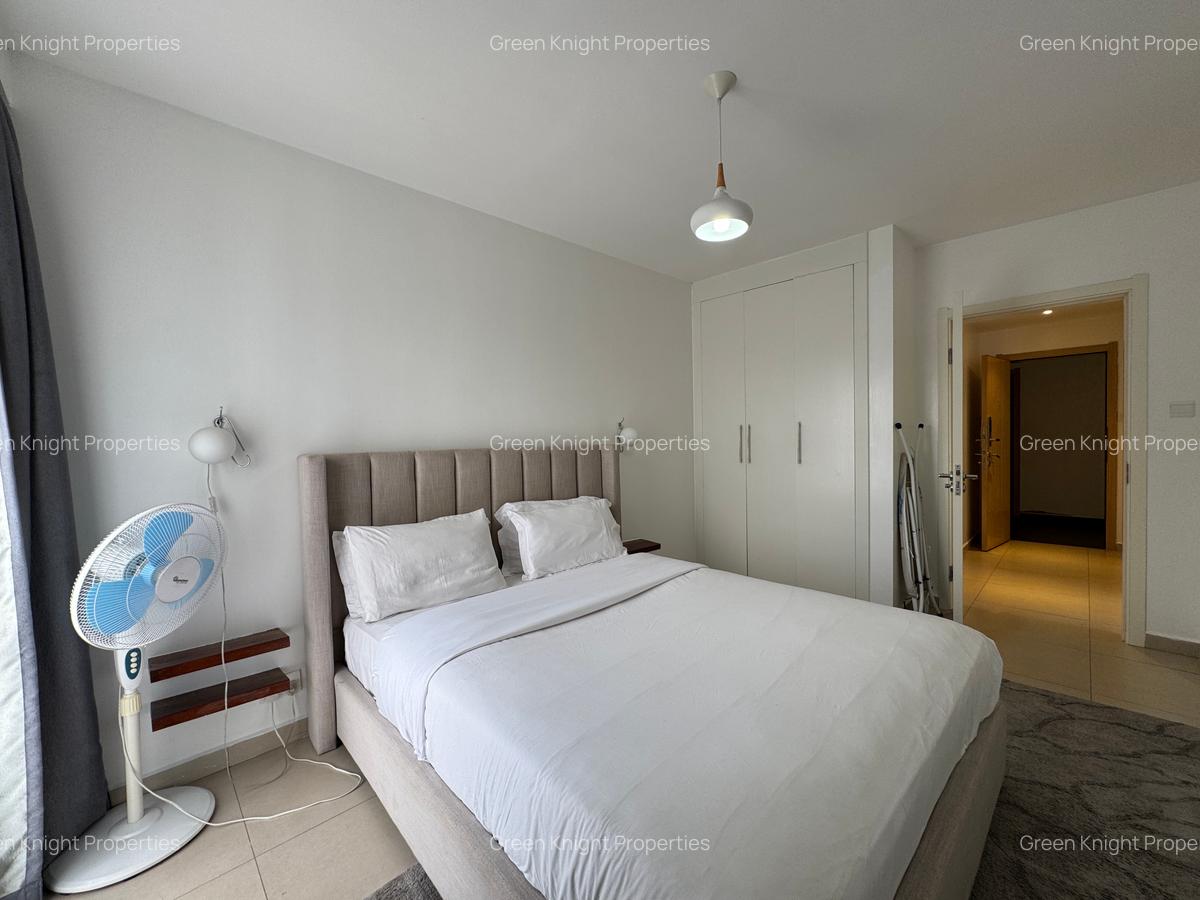 Serviced 1 Bed Apartment with En Suite in Lavington - 9