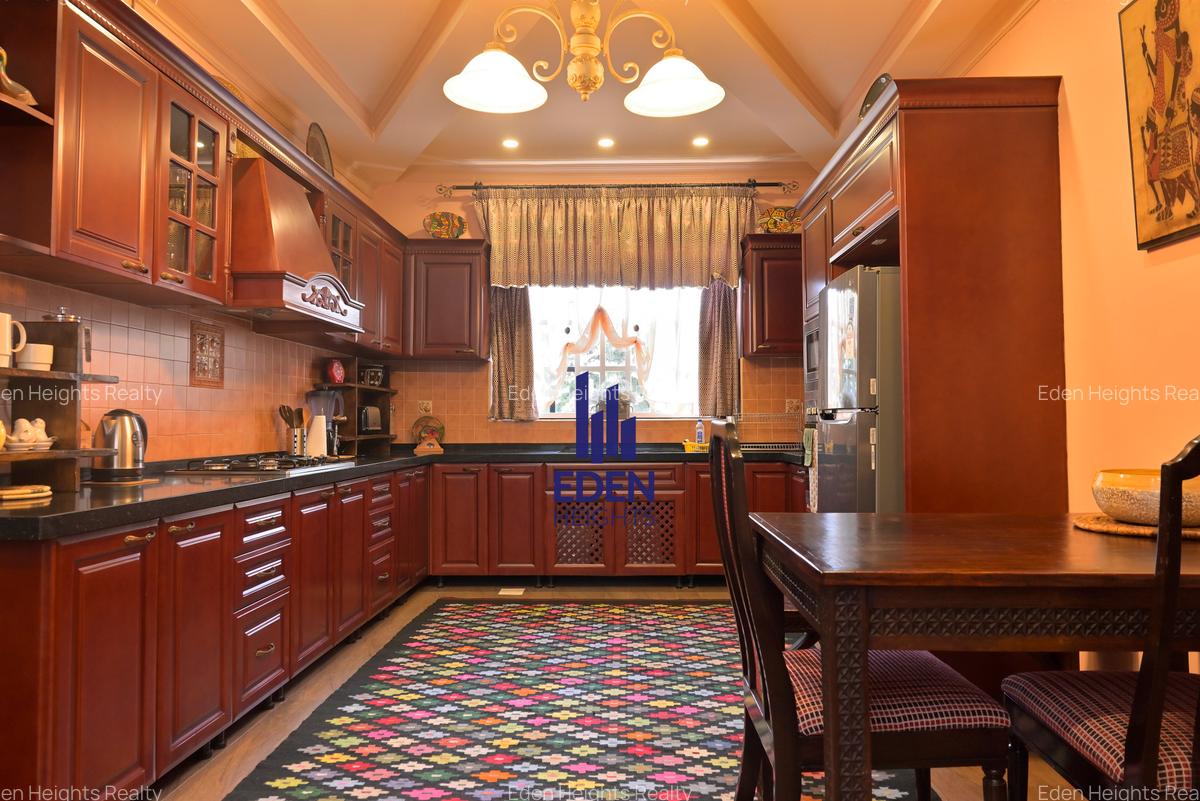 2 Bed House with Garden in Garden Estate - 5