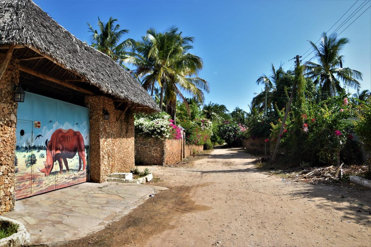 5 Bed Villa with En Suite in Watamu - 18