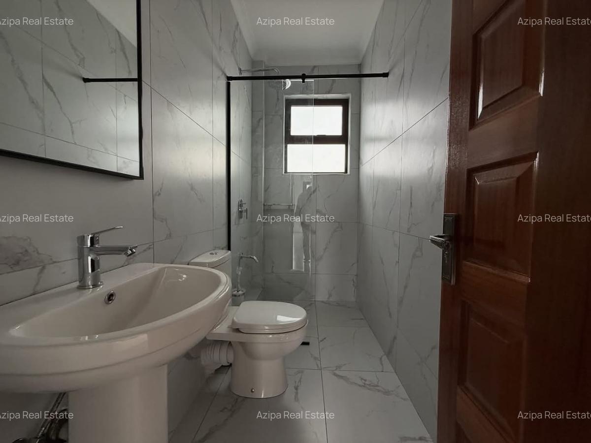 4 Bed Townhouse with En Suite at Namanga Road - 11