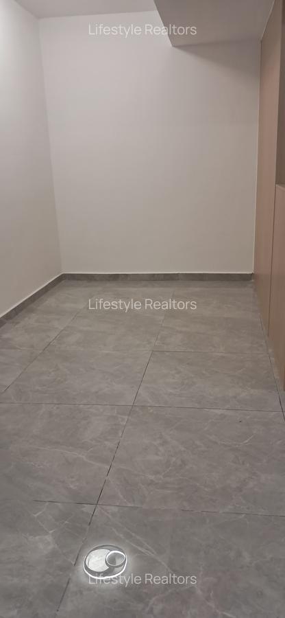 Studio Apartment with Gym at Argwins Kodhek Road - 4