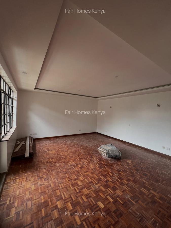 4 Bed Townhouse with En Suite at Lavington Green - 14