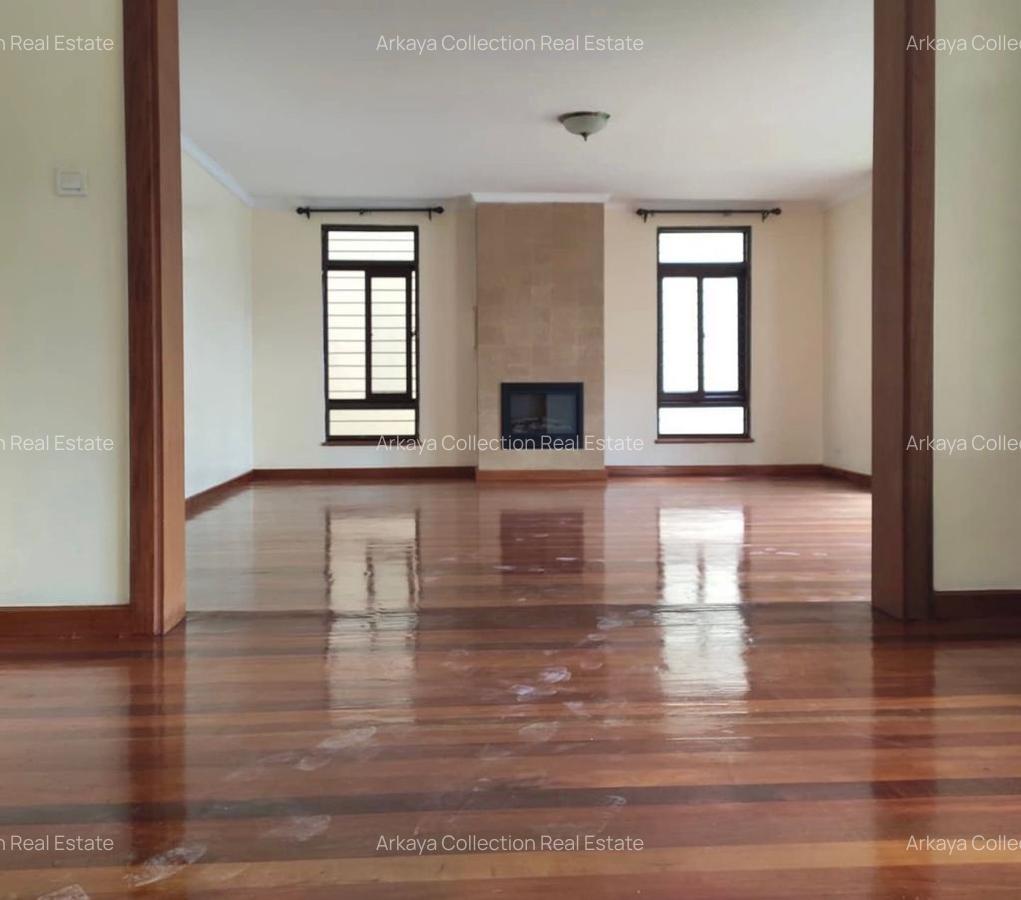 5 Bed Townhouse with En Suite in Lavington - 5