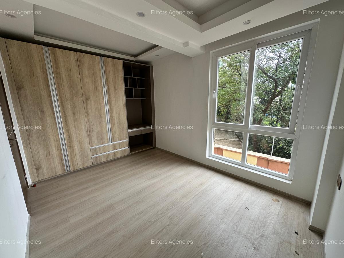 1 Bed Apartment with En Suite at Sports Road - 8