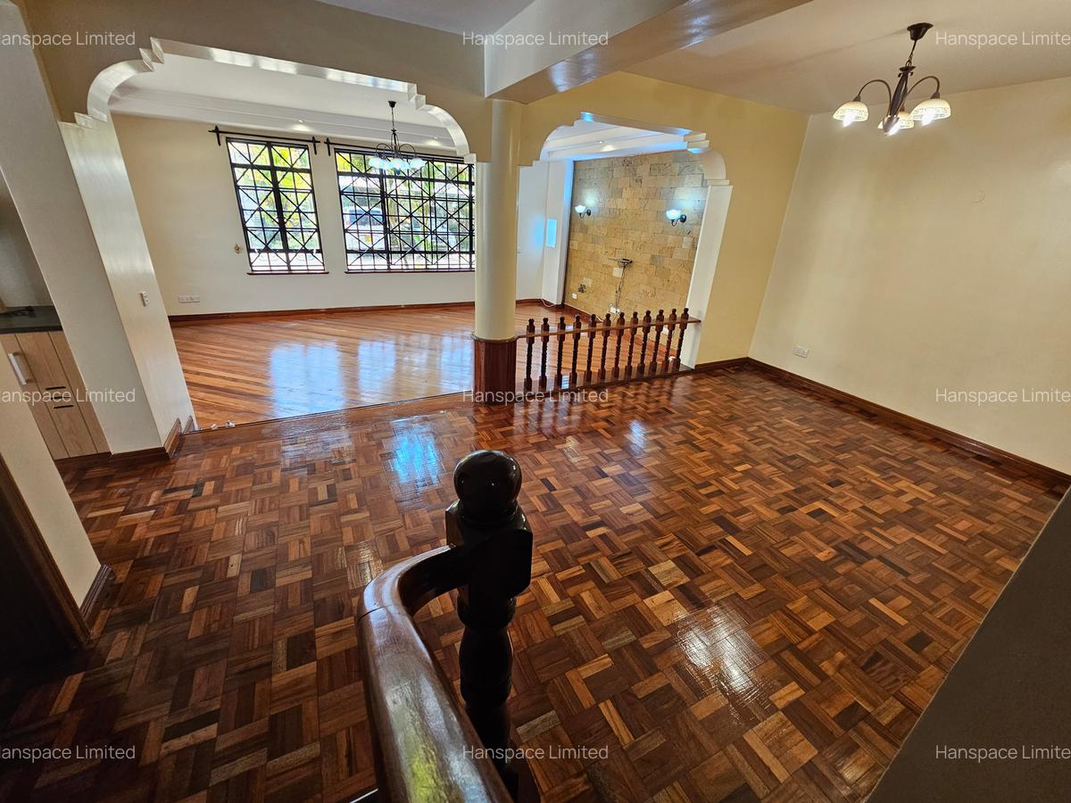 5 Bed Townhouse with En Suite in Kileleshwa - 12