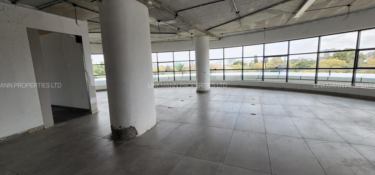 4,200 ft² Office with Service Charge Included in Lavington - 12