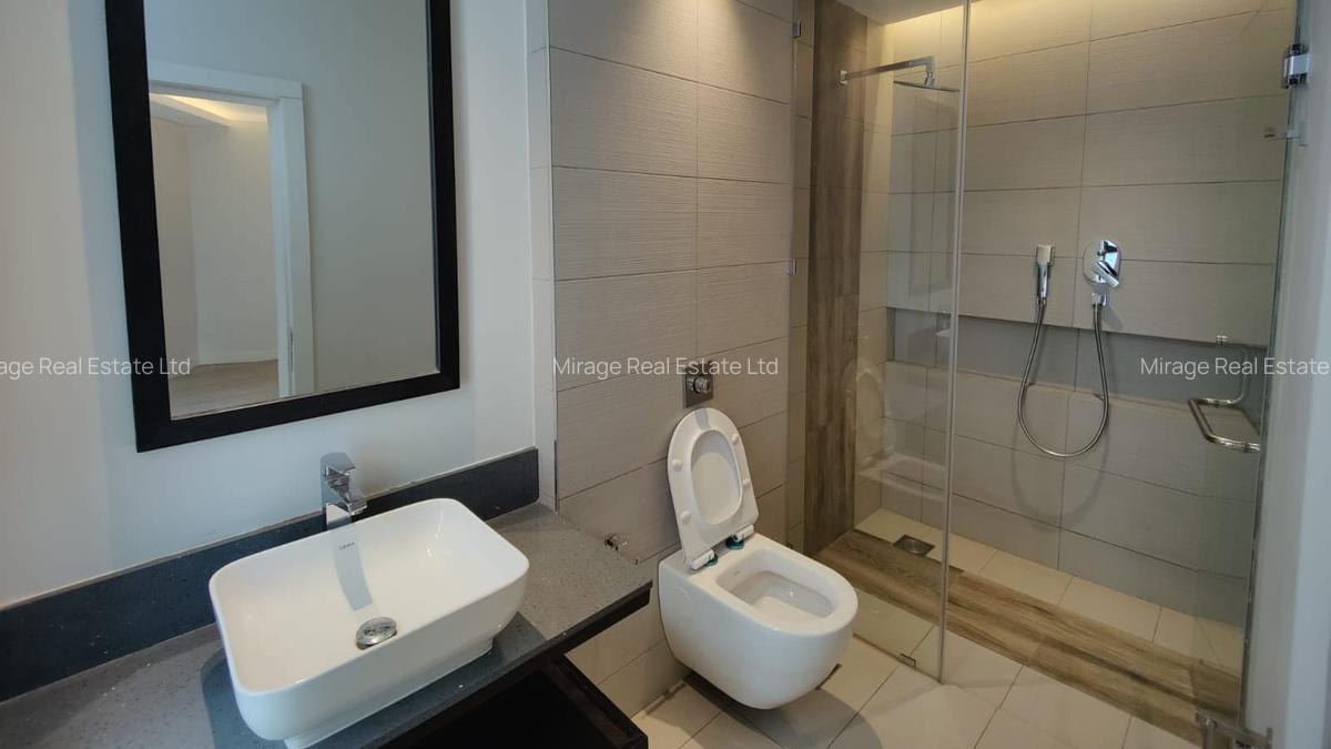 4 Bed Villa with En Suite in Lavington - 17