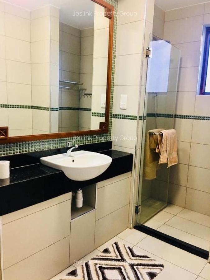 Serviced 3 Bed Apartment with Swimming Pool in Kikambala - 10