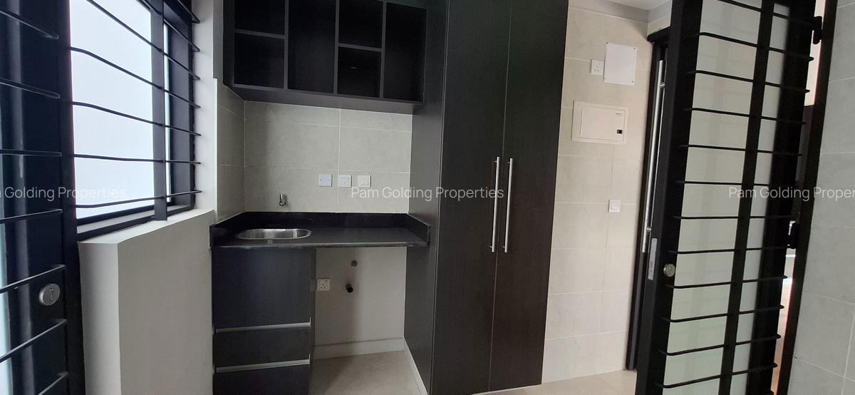 4 Bed House with En Suite in Kiambu Road - 5