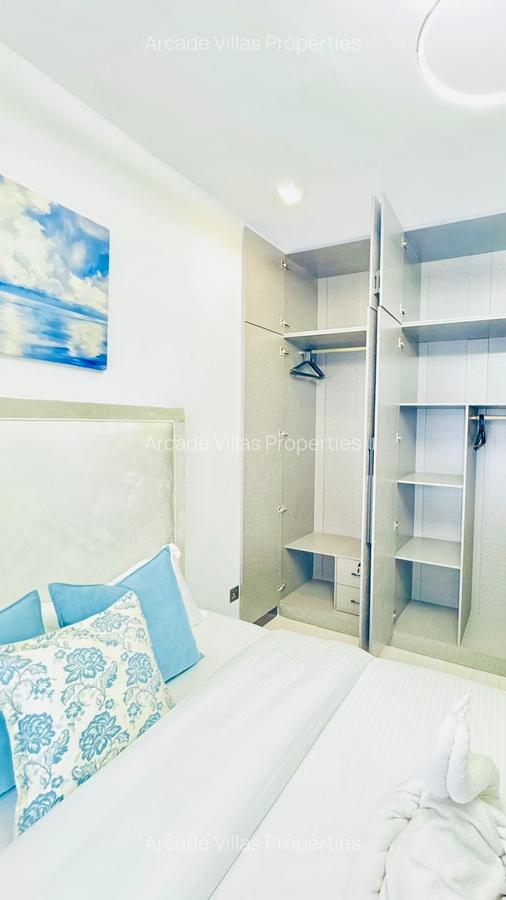 Serviced 1 Bed Apartment with En Suite in Lavington - 10