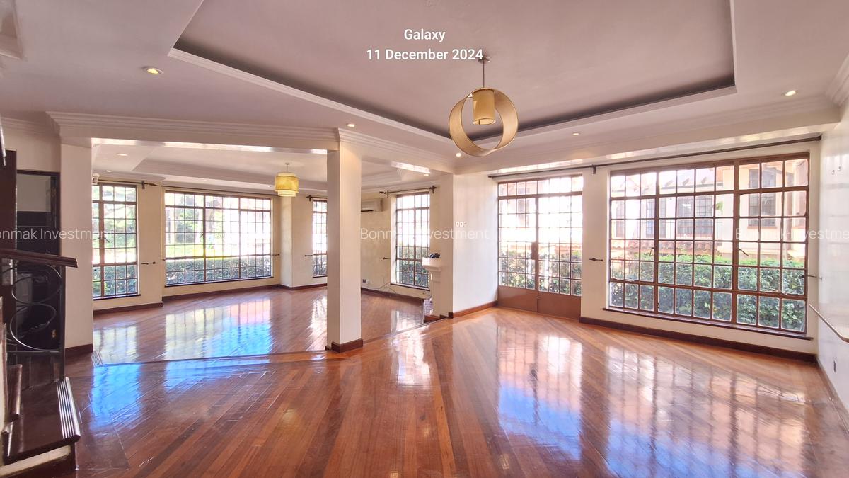 4 Bed Townhouse with En Suite at Lavington Green - 6