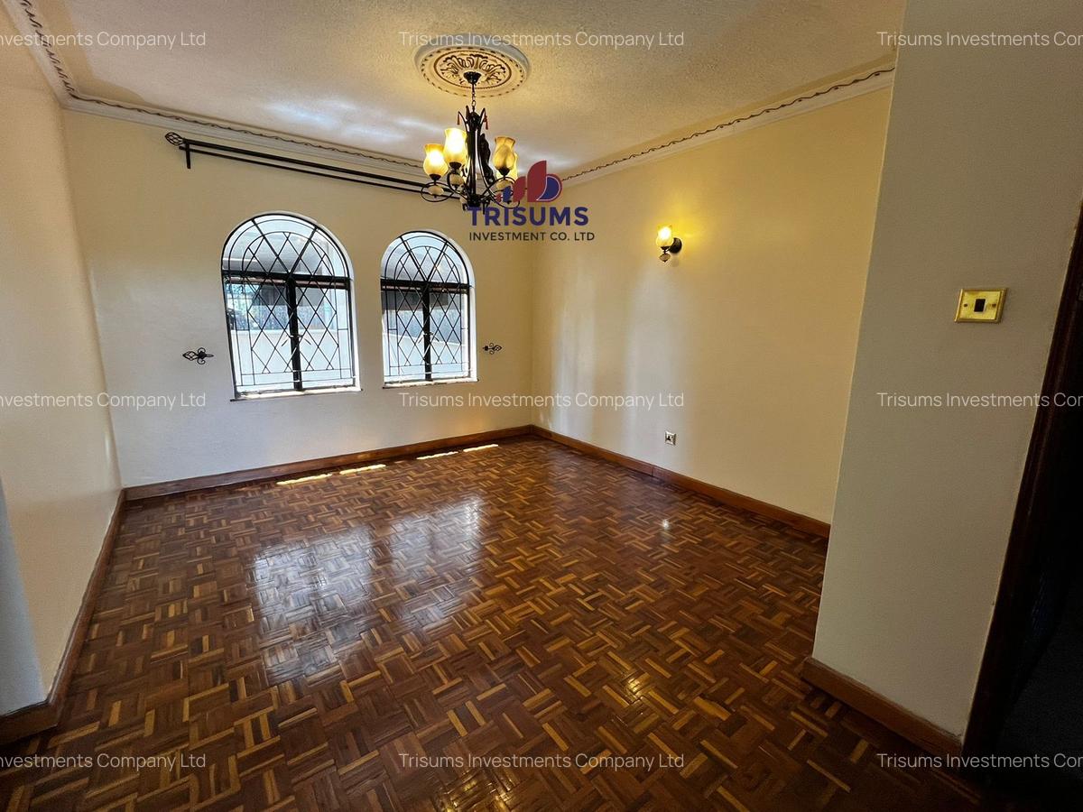 3 Bed Apartment with En Suite at Westland - 15