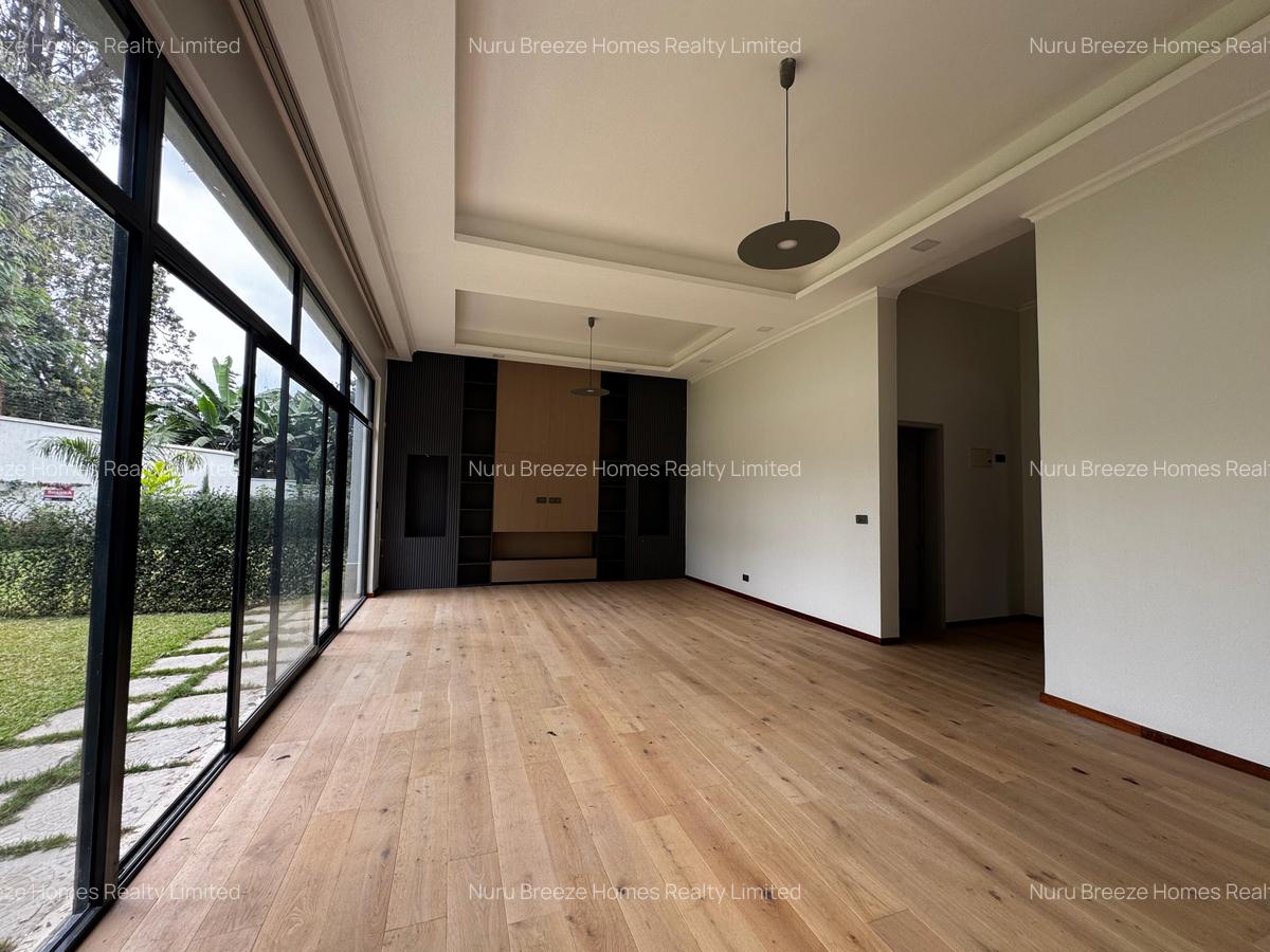 5 Bed Townhouse with En Suite in Lavington - 13