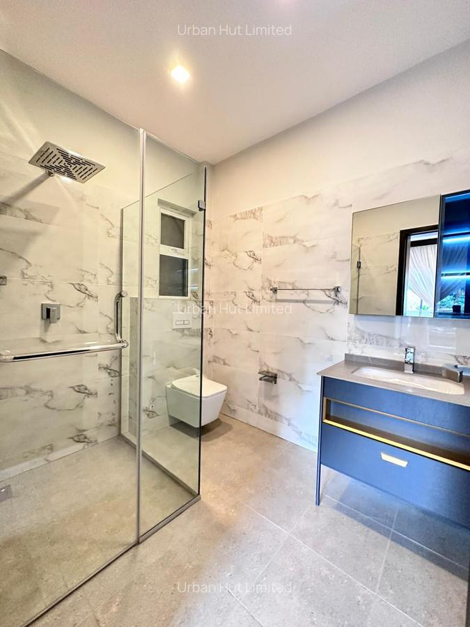 2 Bed Apartment with En Suite in Riverside - 6