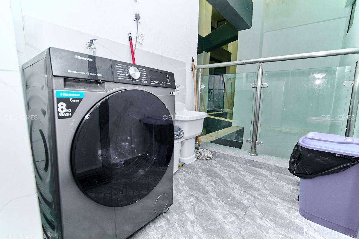 Furnished 2 Bed Apartment with En Suite in Westlands Area - 16