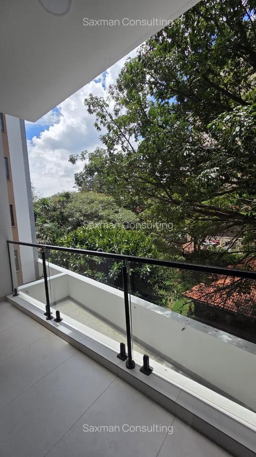 2 Bed Apartment with En Suite in Westlands Area - 10