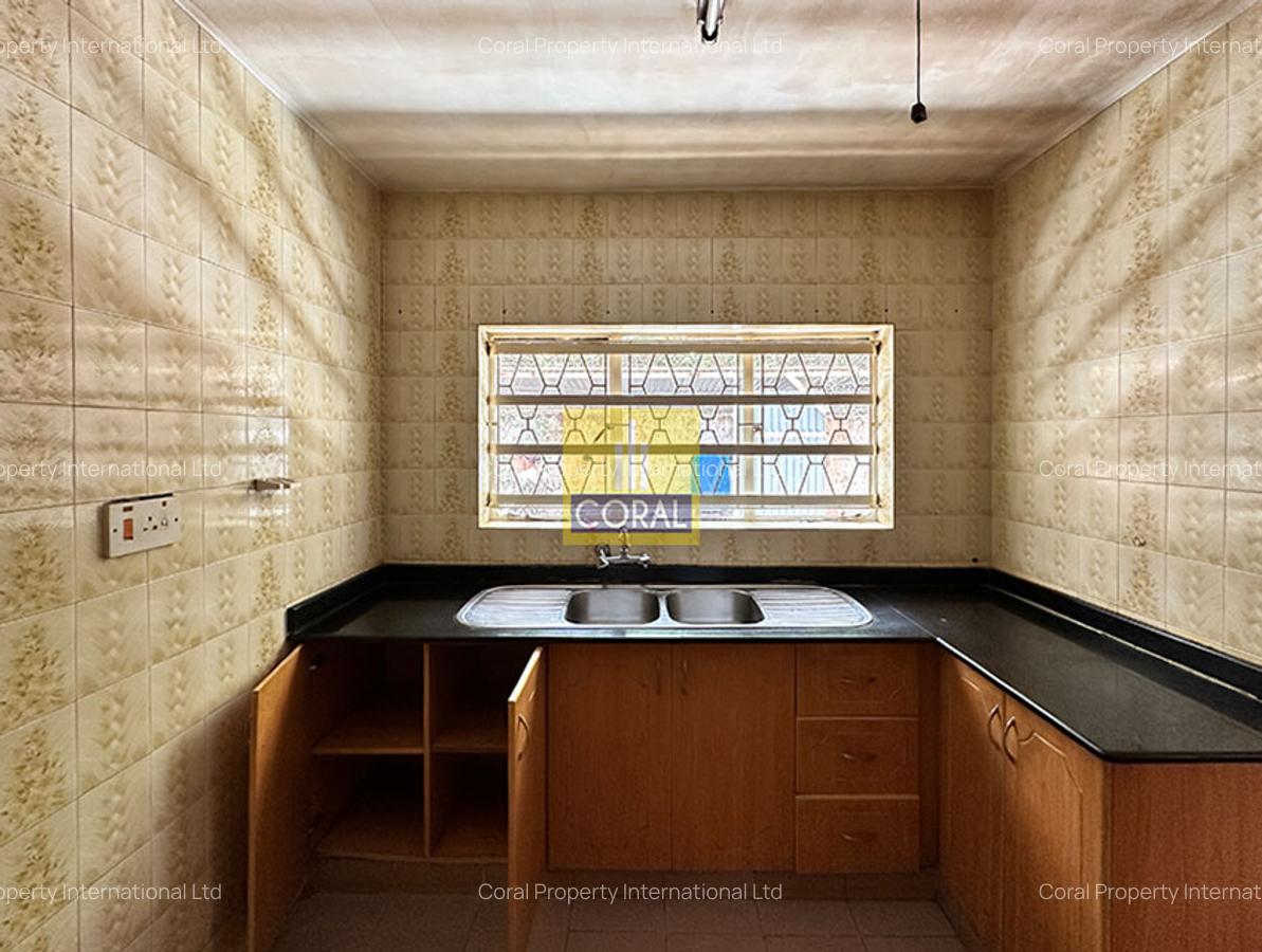 4 Bed Apartment in Parklands - 4