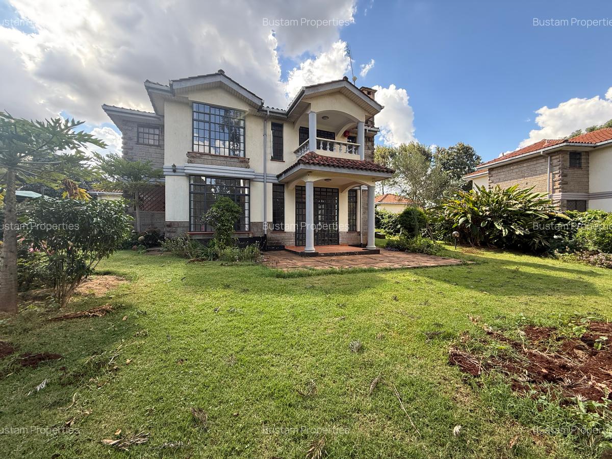 4 Bed Villa with En Suite in Rosslyn - 1