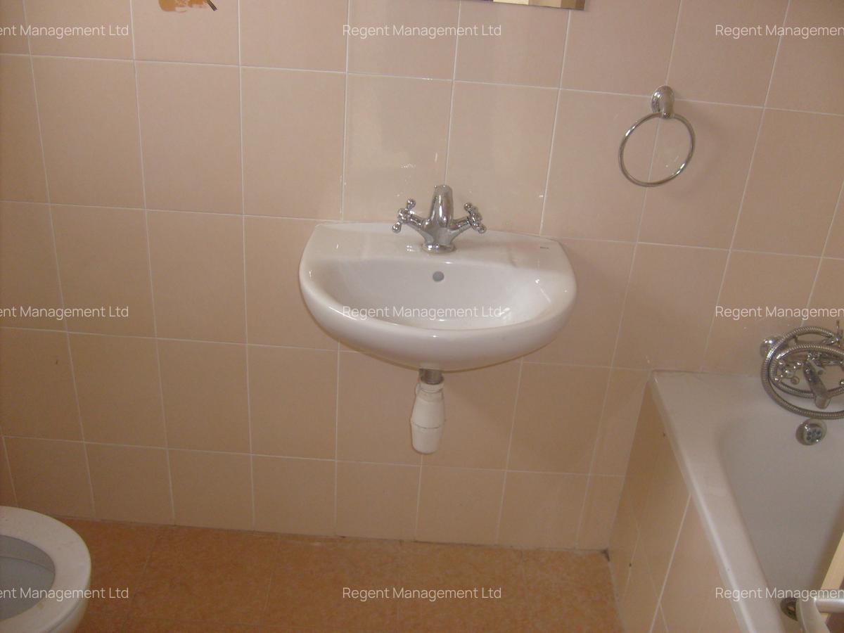 2 Bed Apartment with En Suite at Sunrise Park - 9