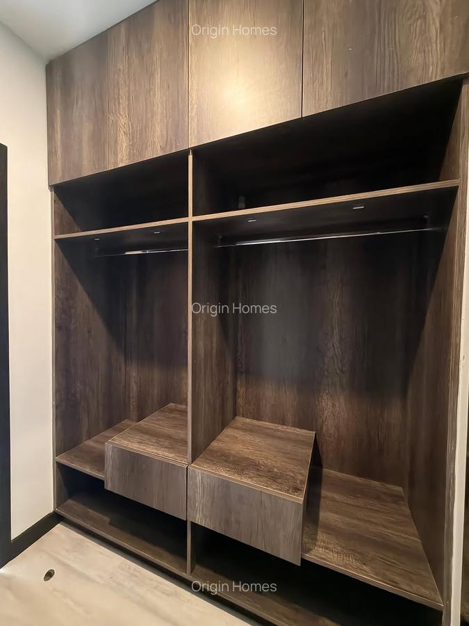 3 Bed Apartment with En Suite at Riverside Drive - 7