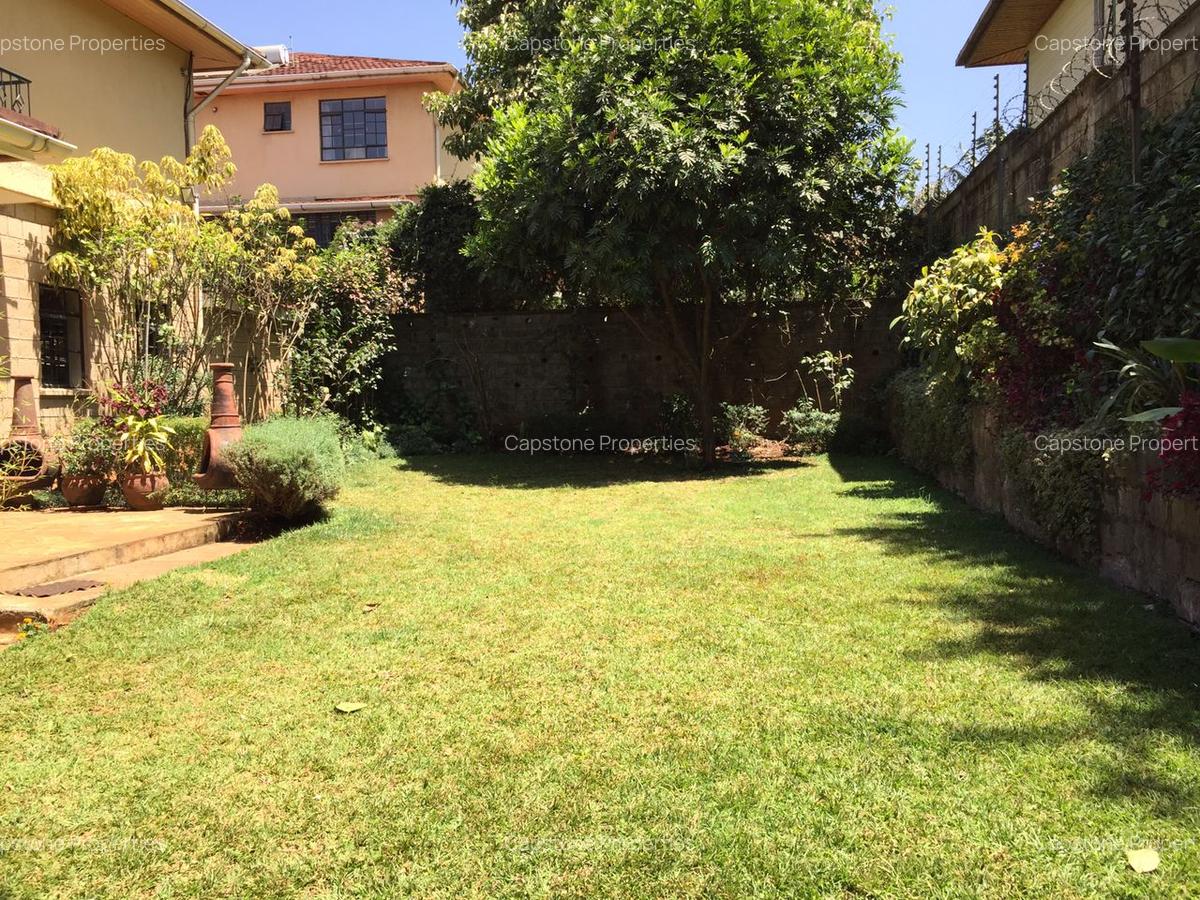 4 Bed Townhouse with En Suite in Kitisuru - 2
