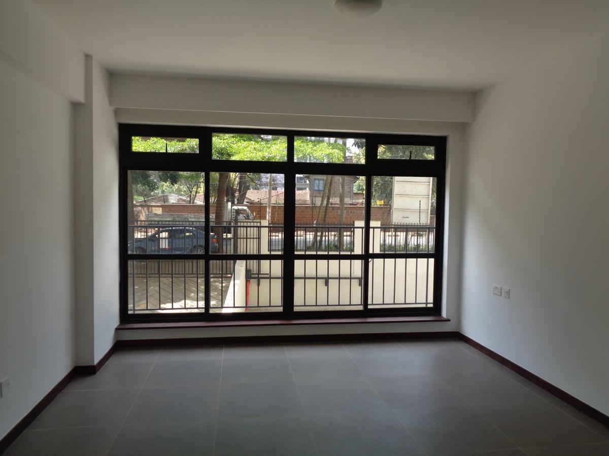 2 Bed Apartment with En Suite in Riverside - 13