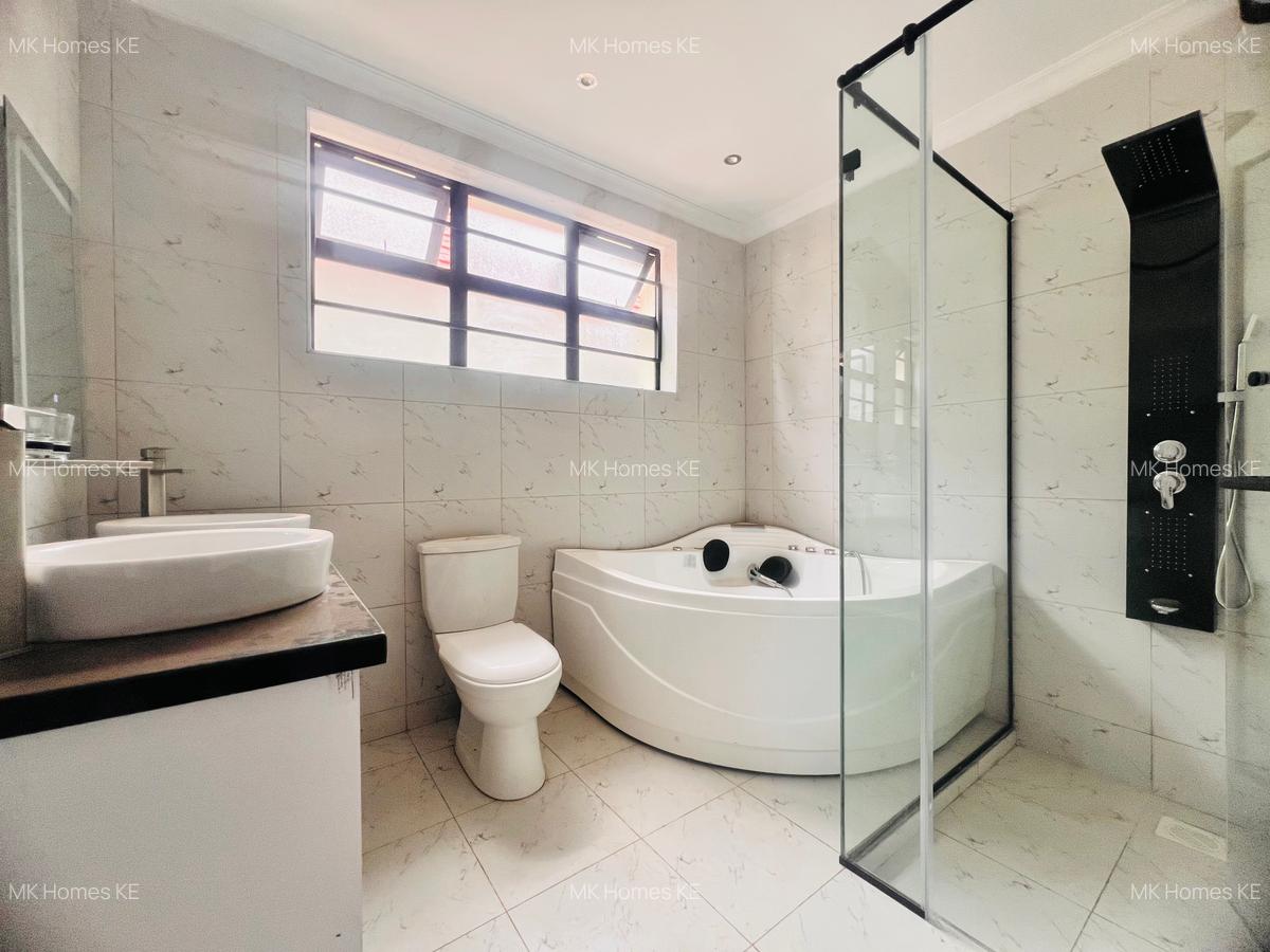 4 Bed House with En Suite at Membley - 15