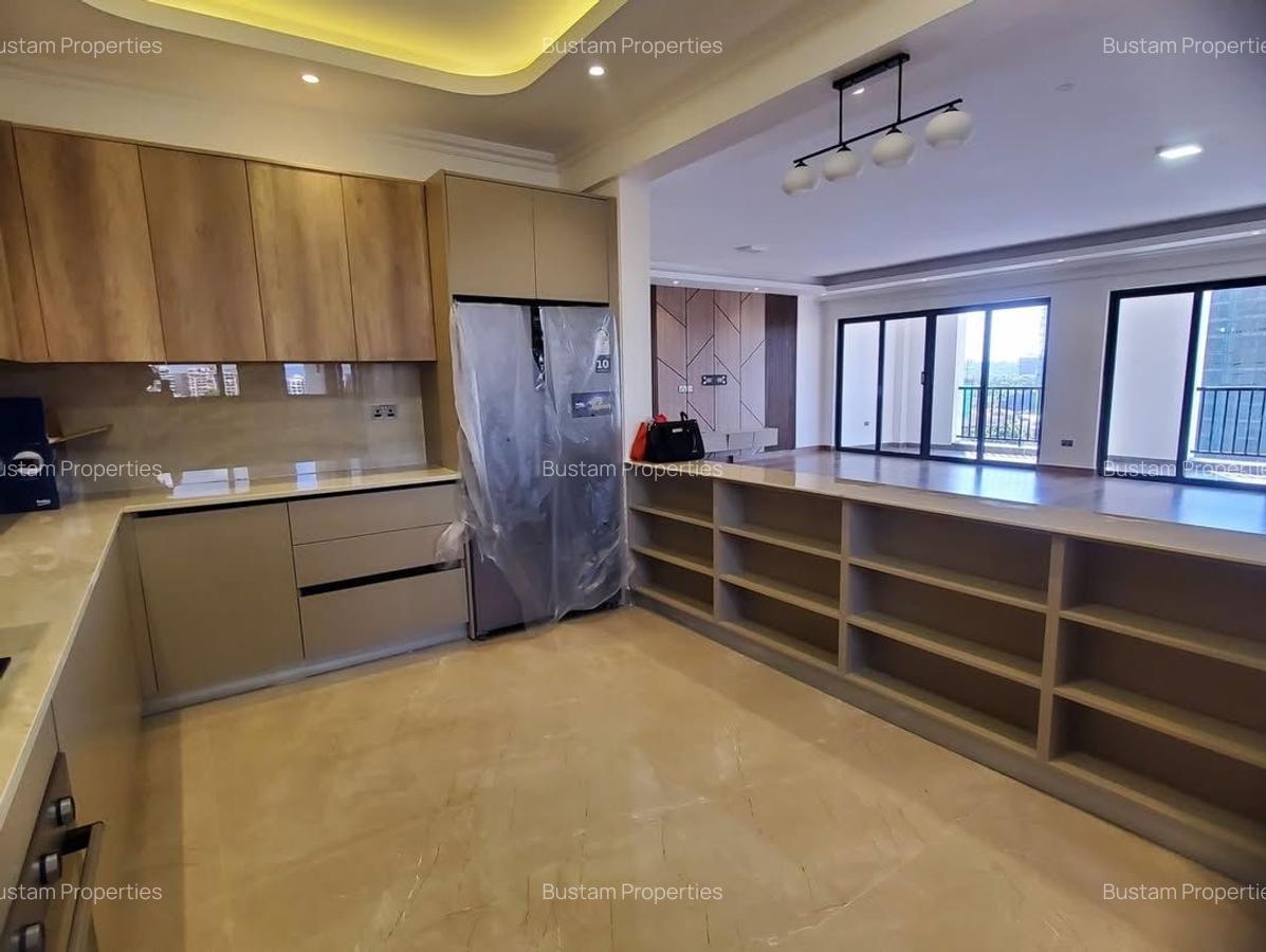 Serviced 2 Bed Apartment with En Suite in Brookside - 14