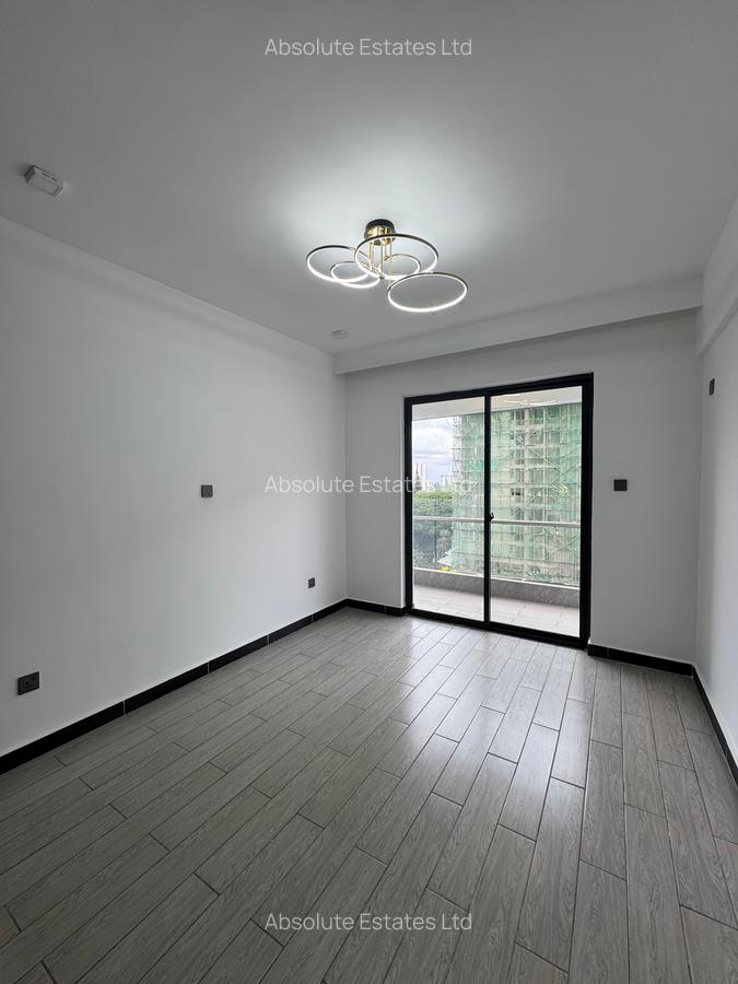 1 Bed Apartment with En Suite in Lavington - 8