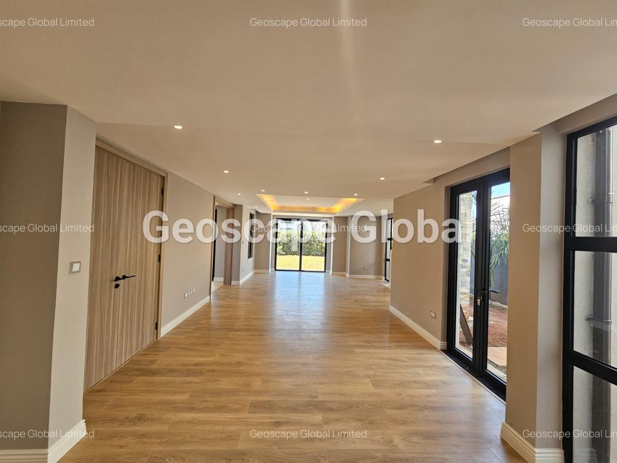 4 Bed Townhouse with En Suite in Runda - 12