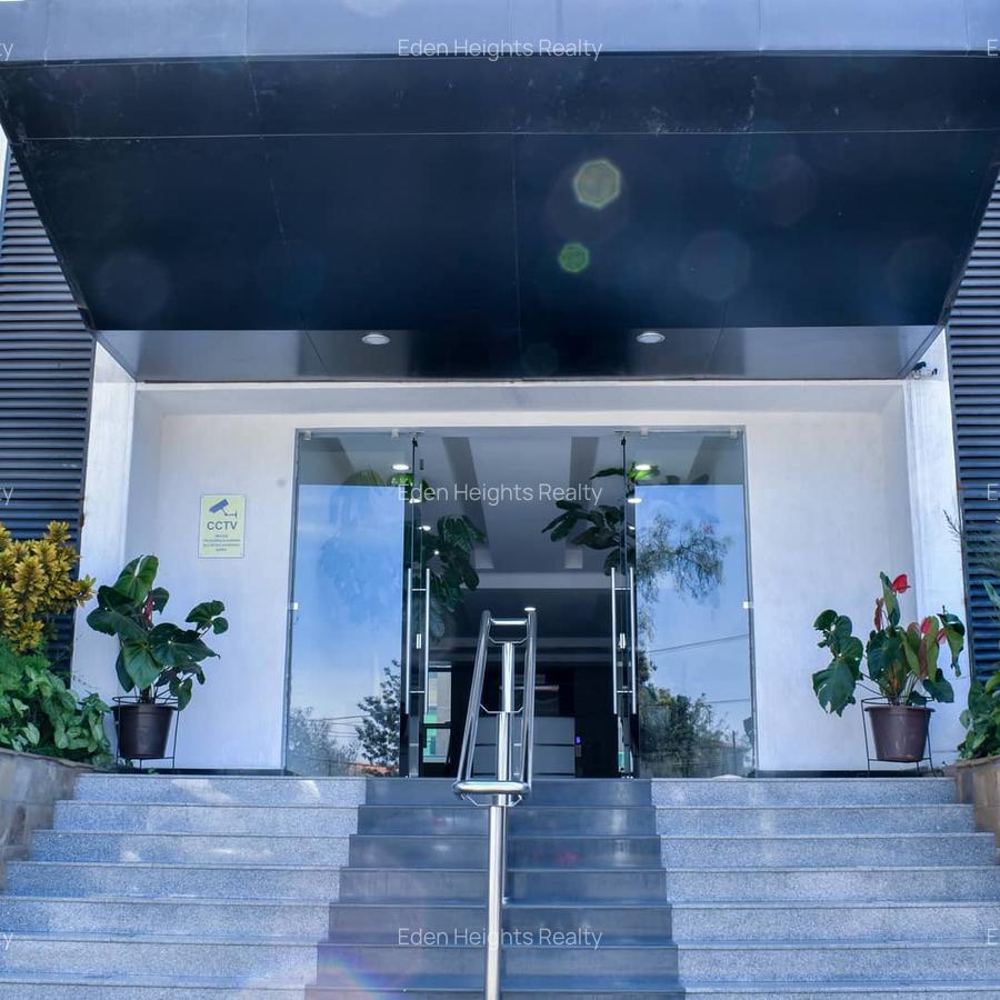 3,500 ft² Office with Service Charge Included in Hurlingham - 1