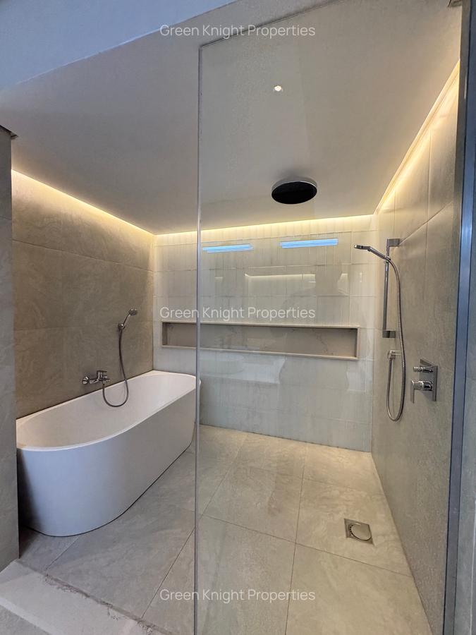 5 Bed Townhouse with En Suite in Lavington - 5