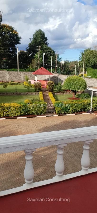 7 Bed House with En Suite in Runda - 3