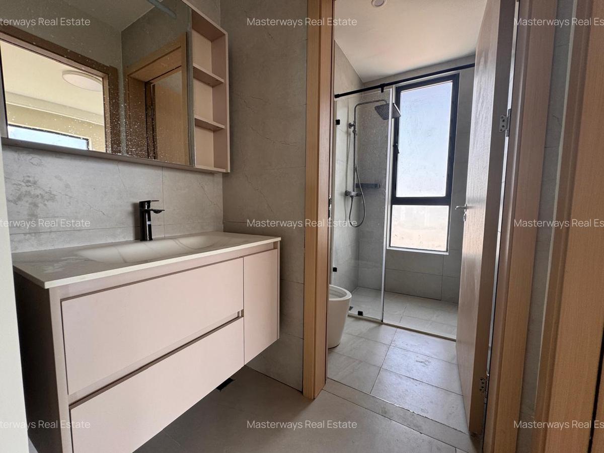 1 Bed Apartment with Gym at Riverside Drive - 3