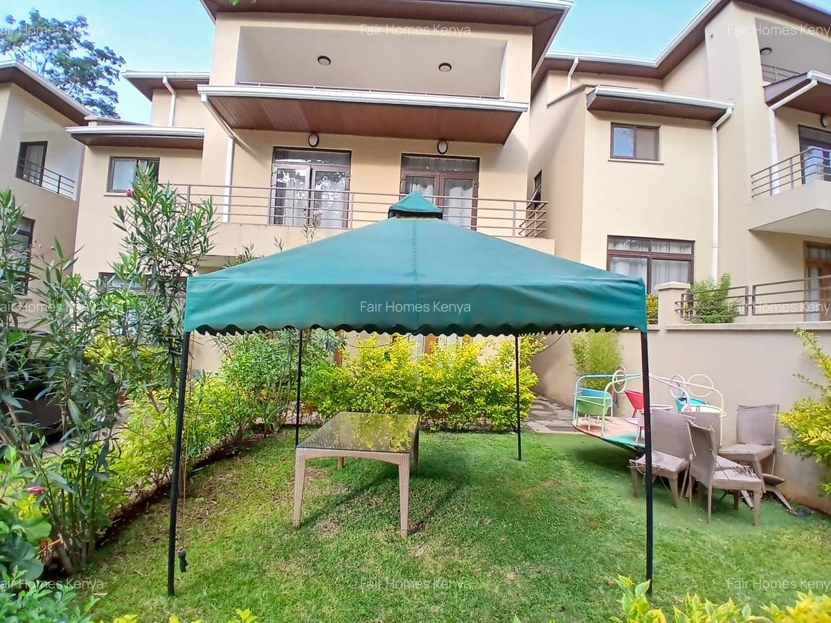 5 Bed Townhouse with En Suite at Lavington Green - 6