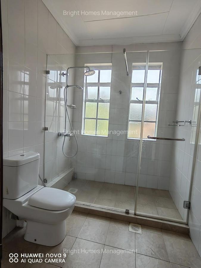 4 Bed Townhouse with En Suite in Lavington - 9