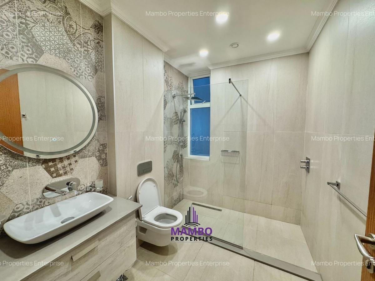 3 Bed Apartment with En Suite at City Park Drive - 18