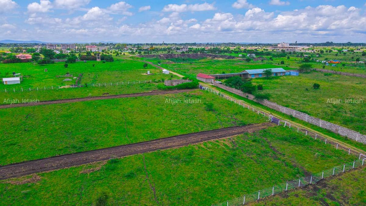 Land in Kitengela - 9