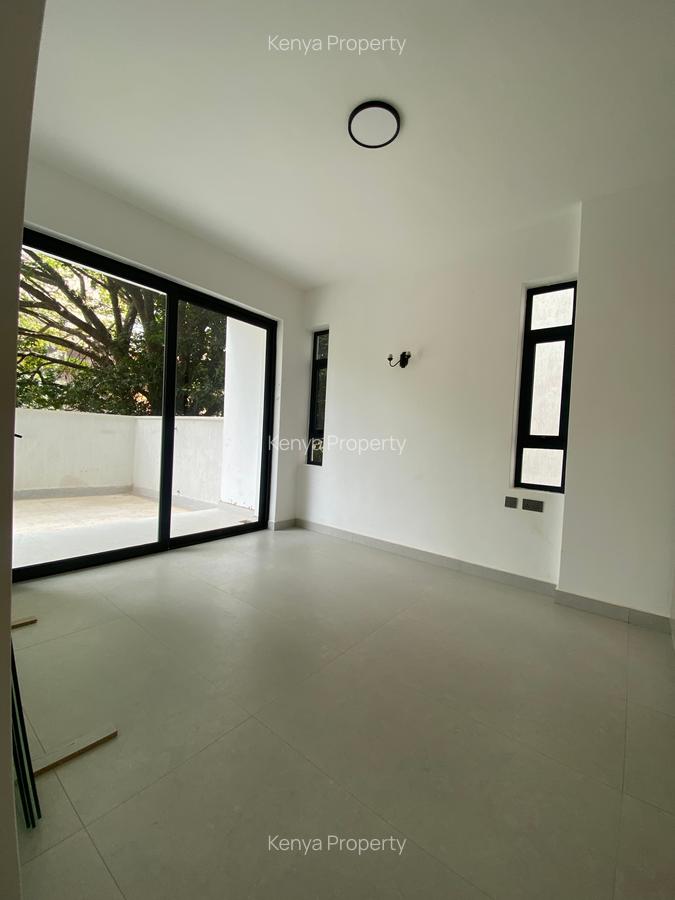 3 Bed Apartment with En Suite at Brookside Garden Road - 2