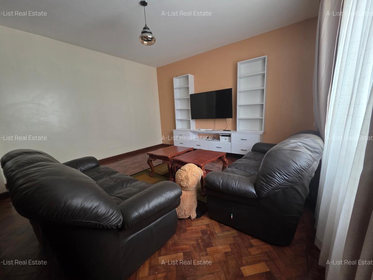 4 Bed Apartment with En Suite at Hendred Avenue - 2