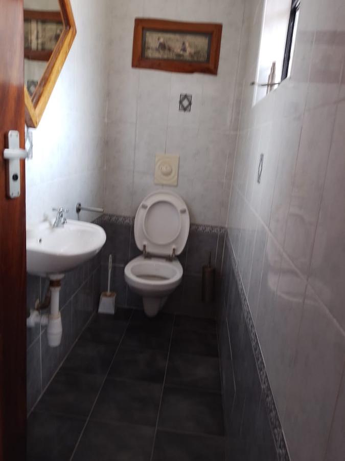 4 Bed Townhouse with En Suite in Kiambu Road - 14