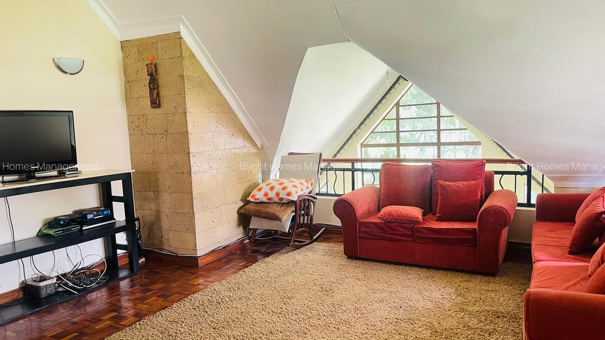 5 Bed Townhouse with En Suite in Lavington - 11