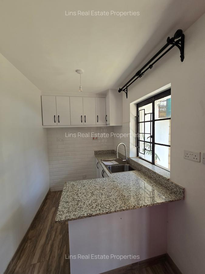 1 Bed Apartment with Borehole in Kilimani - 14