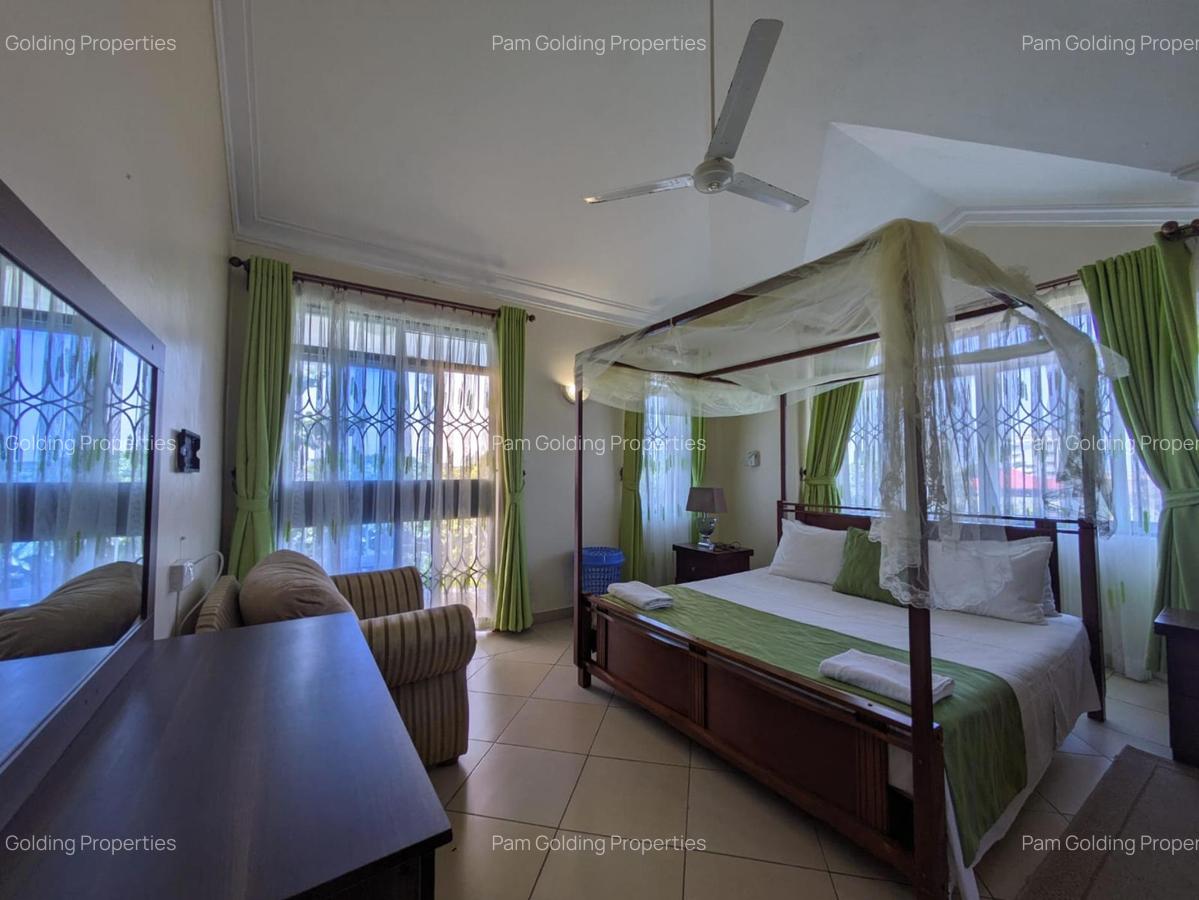 Furnished 3 Bed Apartment with Swimming Pool in Nyali Area - 6