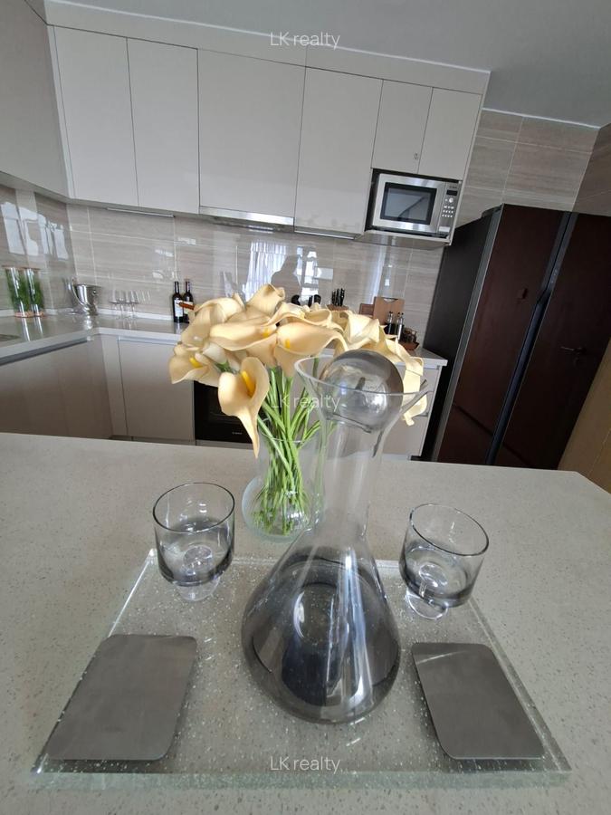 Serviced 2 Bed Apartment with En Suite at Westlands Road - 5