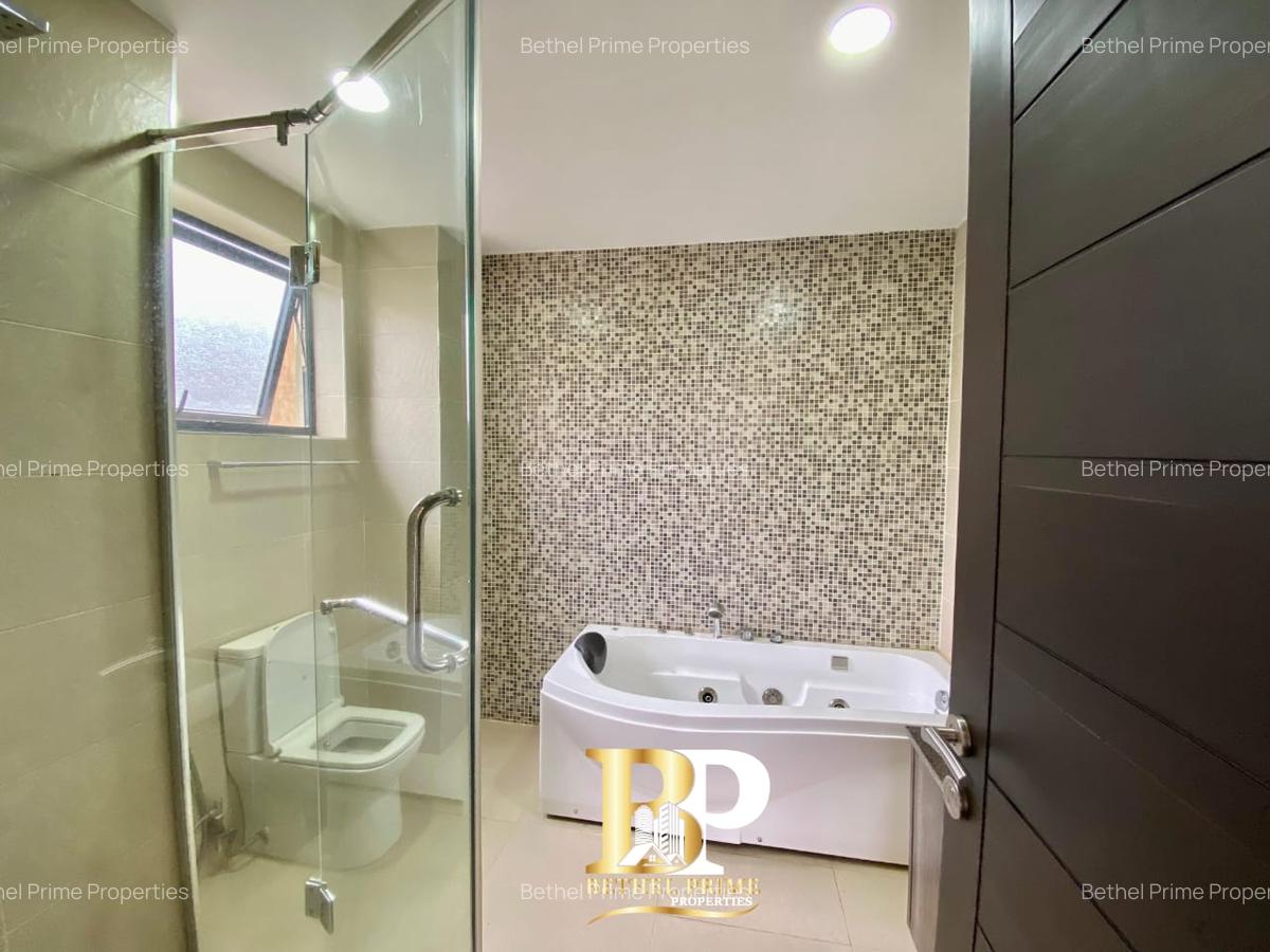 3 Bed Apartment with En Suite in Lavington - 20