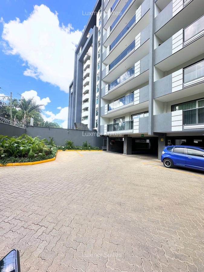 Serviced 3 Bed Apartment with En Suite at Riverside Drive - 11