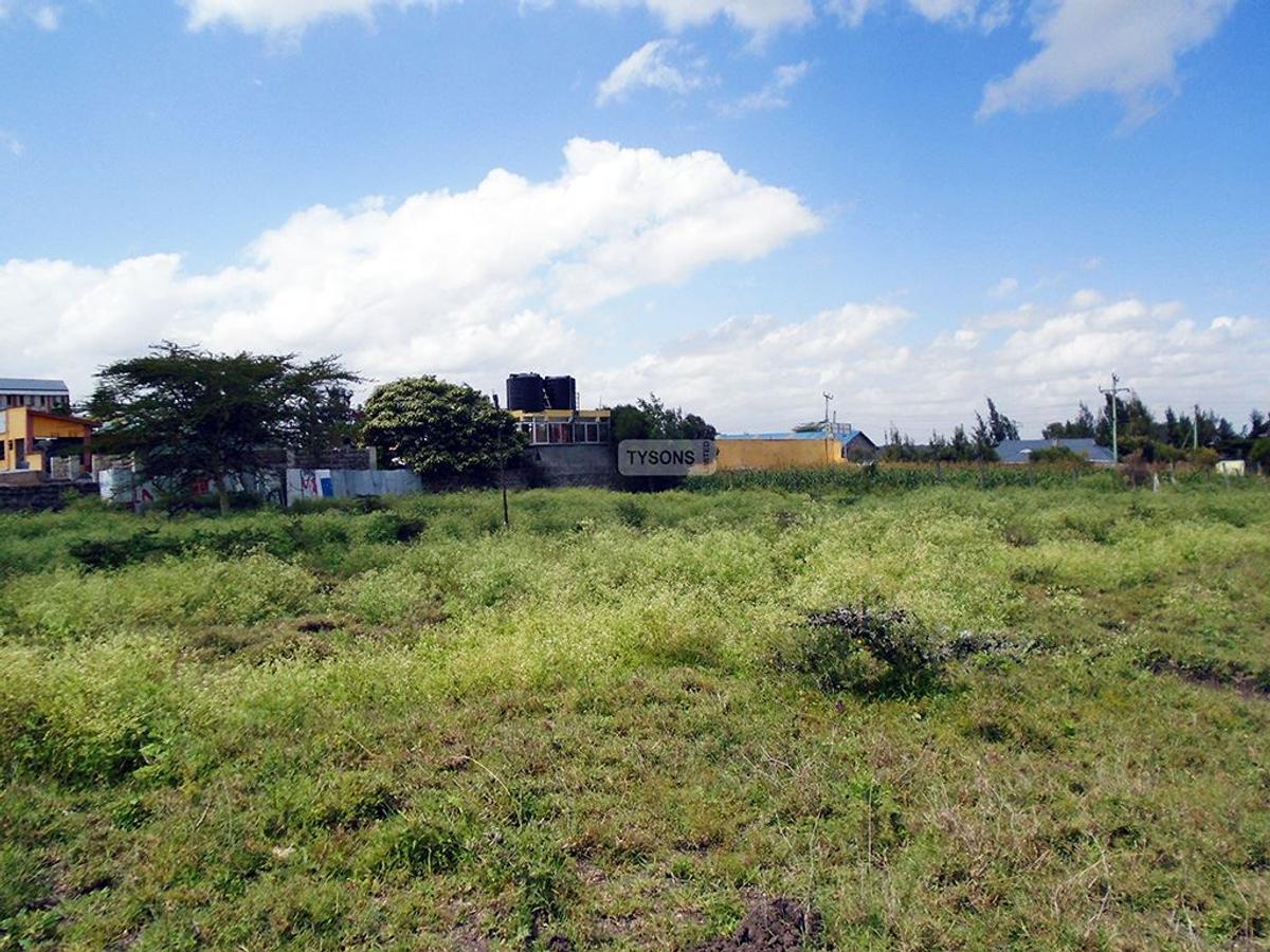 1,012 m² Land in Kitengela - 2